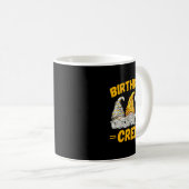 誕生日愛好家のための格言クルーのグノーミー コーヒーマグカップ (正面右)