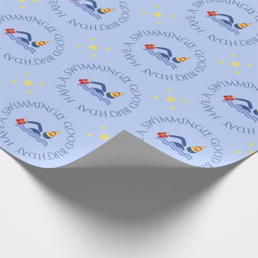 誕生日泳ぐ人カスタム文字ブルー ラッピングペーパー (角)