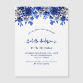 誕生日王室のブルーホワイト花高級 マグネット招待状 (正面)