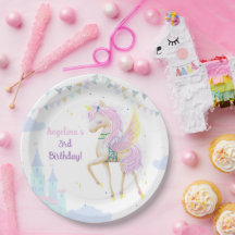誕生日紙プレート愛らしいユニコーン。