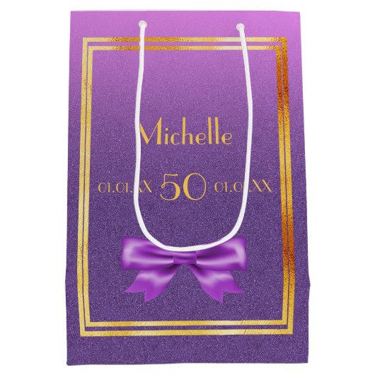 誕生日紫ピンクグリッターモノグラム ミディアムペーパーバッグ (裏面)