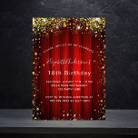 誕生日赤金ゴールドは映画館の豪華さを輝かせる 招待状<br><div class="desc">18モダン歳スタイリッシュの誕生日パーティー、ハリウッドテーマへの華やかな招待。赤い背景に金ゴールドフェイクグリッターの塵。背景に赤い映画館のカーテンその名は手書文字のスタイル台本モダンで表されている。カスタマイズしてパーティー詳細を追加する。</div>