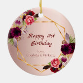 誕生日21バラ金ゴールドフローラモノグラム セラミックオーナメント (裏面)