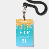 誕生日 ティール ゴールド グリッター ブルー VIP 招待状 バッジ (Front with Lanyard)