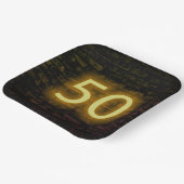 誕生日 ネオン 50 サイン レンガの壁 ペーパープレート (傾斜あり)