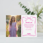 誕生日 ピンク フォト ガール リボン 白 サンキューカード (スタンド正面)