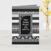 誕生日、義理の娘、黒/白のレイヤー カード (黄色い花)