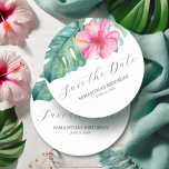 誕生日Save The Date Tropicalテーマ ラウンドペーパーコースター<br><div class="desc">この誕生日を除く日付コースターのカードは、水色のトロピカルフラワーとモンステラエレガントパームののトップボードを備え葉ている。「Save the Date」という言葉は、白いカラッとした背景の上に木炭の灰色で打ち込まれている。テンプレート・フィールドを使用してユーザーのカスタム詳細を追加する。甘い16、40th、50th、60th誕生日に使用できる…または任意の年齢完全な誕生日のテーマと多くのアイディアを参照するには、ビクトリアユニーク・グリガリーナスによるフローラアートとデザインwww.zazzle.com/dotellabelleを参照する。</div>