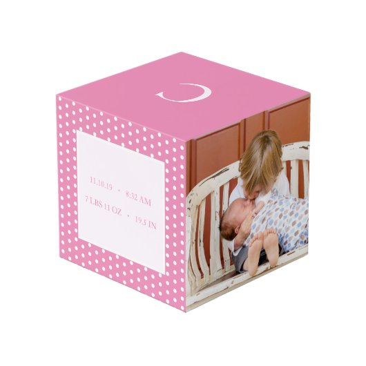 誕生生まれたばかりの統計と写真を持つベビーガール フォトキューブ (裏面アングル)
