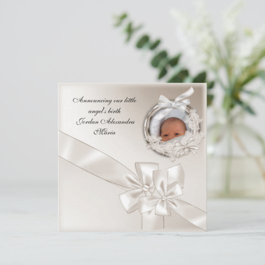 誕生発表ベージュ写真フレームボウ 案内状 (スタンド正面)