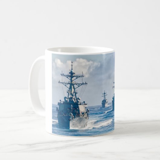 誘導ミサイル駆逐艦 – DDG-59 Mug コーヒーマグカップ (正面左)