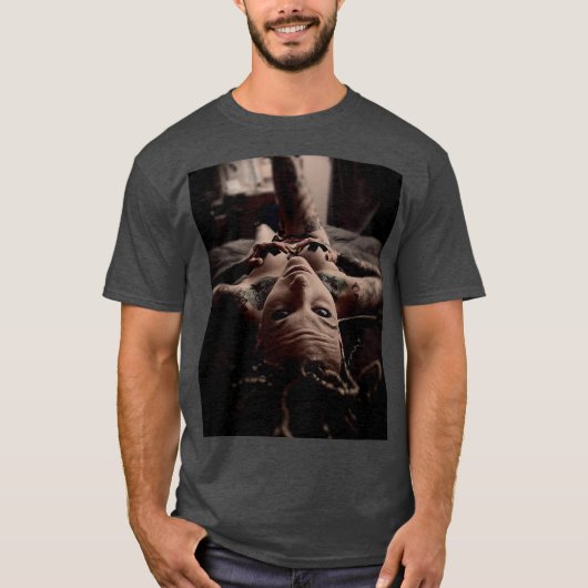 誘惑的な瞳Tシャツ Tシャツ (正面)