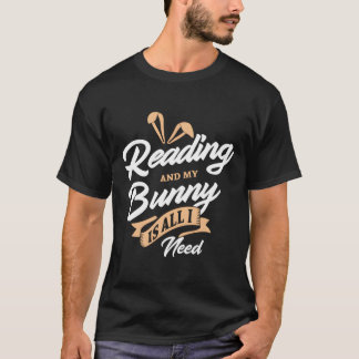 読とバニーのかわいいウサギのペットブック Tシャツ