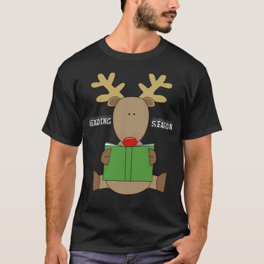 読のトナカイのクリスマスシャツとマグカップ – Readin Tシャツ (正面)