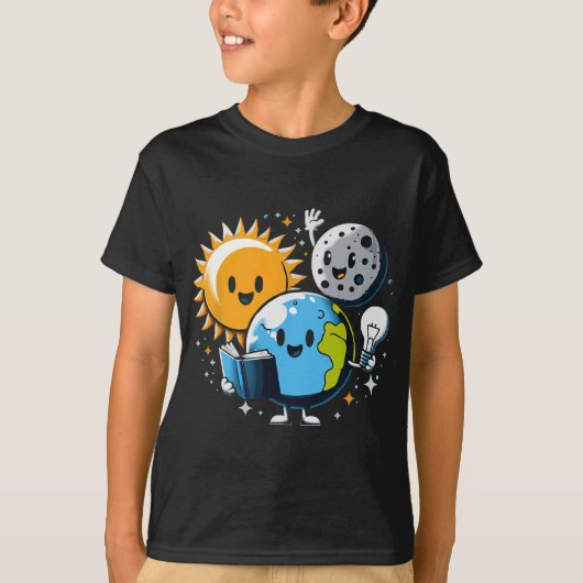読の著書『地球の月の日おもしろい総太陽のEcli』 Tシャツ (正面)