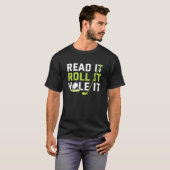 読ゴルフプレイのドライバーに穴を開ける Tシャツ (正面フル)
