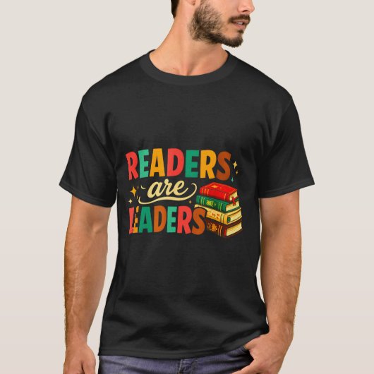 読書が好きな人を元気にさせるリーダーは本好き Tシャツ (正面)