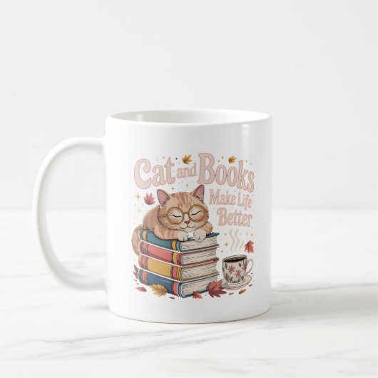 読書する猫の秋デザインのマグカップカバー コーヒーマグカップ (左)