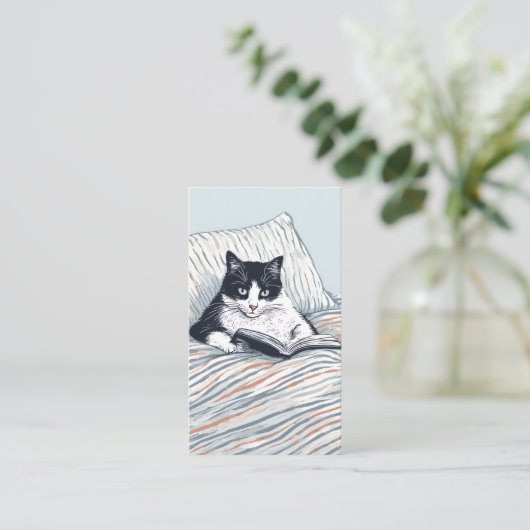 読書する猫 名刺 (スタンド正面)