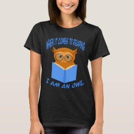 読書となると私はフクロウです 可愛い本の愛好家 Tシャツ