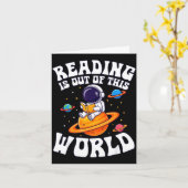 読書は宇宙を超えた宇宙飛行士の面白い本 カード (黄色い花)