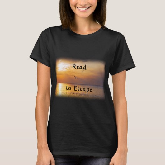 読書へ逃避「Escape to Read」Tシャツ | 読書家+書籍愛好者向け Tシャツ (正面)