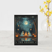 読書好きなかわいい怖い幽霊が本を読む カード (黄色い花)