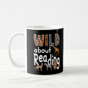 読書好きな動物たち かわいい本好きのためのデザイン コーヒーマグカップ
