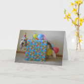 誰かは誕生日プレゼントを発注しましたか。 カード (黄色い花)