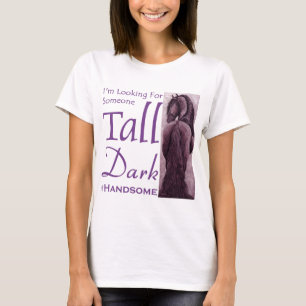 誰か高い暗闇及びHandsom - Friesianの馬 Tシャツ