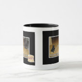 誰が暗い面を発明したの？ マグカップ (中央)