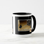 誰が暗い面を発明したの? マグカップ (正面右)