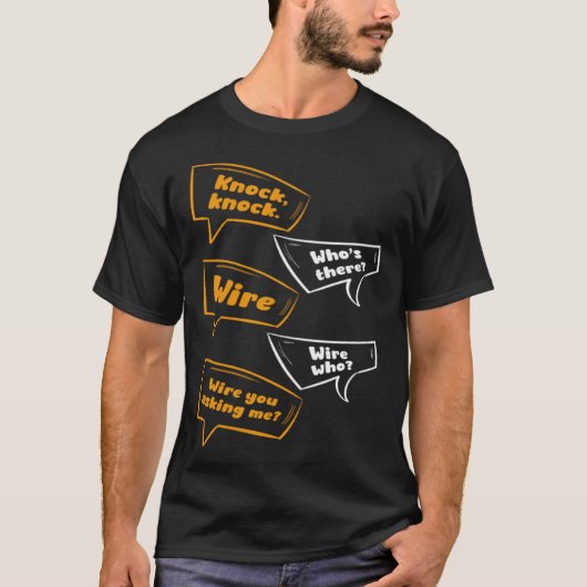 誰が電報を打って頼君の私はノックをジョーク Tシャツ (正面)