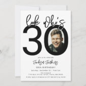 誰が30歳になったかなんて見てみて | 写真30歳誕生日招待状 招待状 (正面)