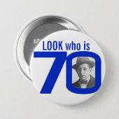 誰が70フォトブルーと白ボタン/バッジ 缶バッジ (正面&裏面)
