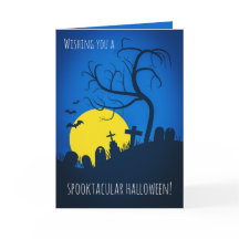 誰でもハロウィンが楽しめる不気味な墓地