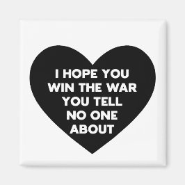 誰にも言わない戦争に勝てば幸いだ マグネット