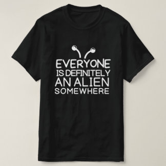 誰もがエイリアン Tシャツ