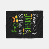 誰もがセントパトリックS日にアイルランド語である フリースブランケット (正面(横))