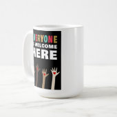 誰もが大歓迎だ コーヒーマグカップ (正面左)