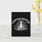 誰もが魔女の魔術を飛ぶチャンスに値する カード (黄色い花)