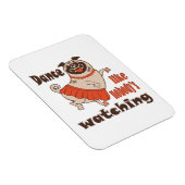 誰もパグ犬を見ていないようガーリーに踊る マグネット (右側)