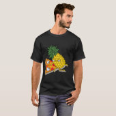 誰もピザパイナップルを知る必要はないおもしろい Tシャツ (正面フル)