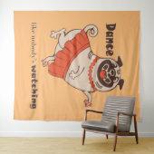 誰もプグの女の子を見ていないようなダンス タペストリー (インサイチュ(横))