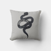 誰も信じるな 蛇の蛇 クッション (正面)