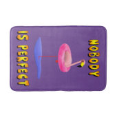 誰も完璧ではない – フラミンゴとスイミングリング バスマット (正面)