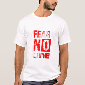 誰も恐れない - 勇気溢れるストリートウェア Tシャツ