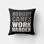 誰も気によく働かない動機トレーニング クッション (裏面)