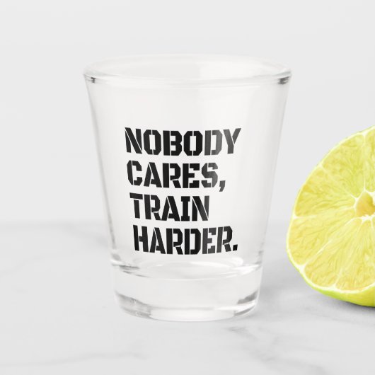 誰も気によく練習しない ショットグラス (正面)