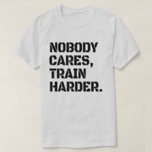 誰も気によく練習しない Tシャツ
